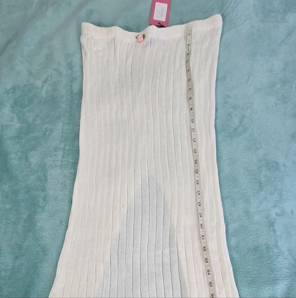 EDIKTED Cream Ribbed Midi Skirt🌸